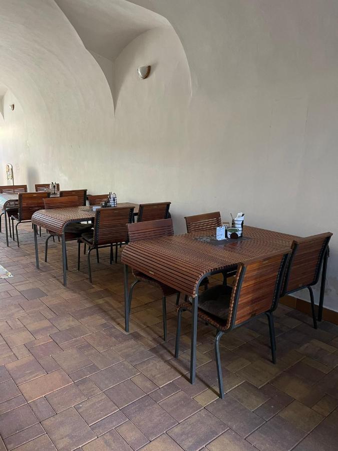 Hotel U Mesta Prahy Náchod Εξωτερικό φωτογραφία