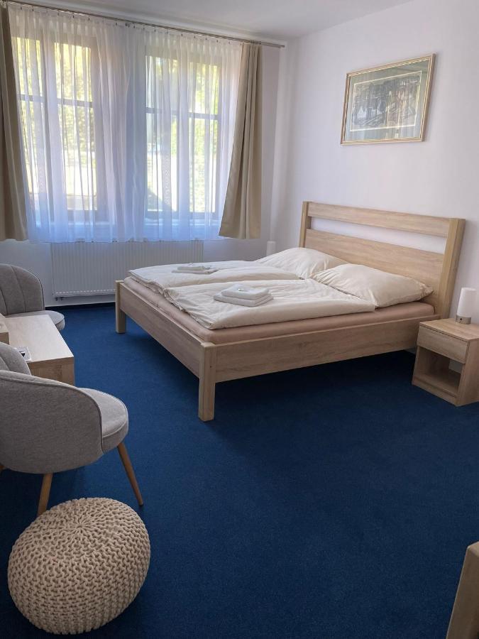Hotel U Mesta Prahy Náchod Εξωτερικό φωτογραφία