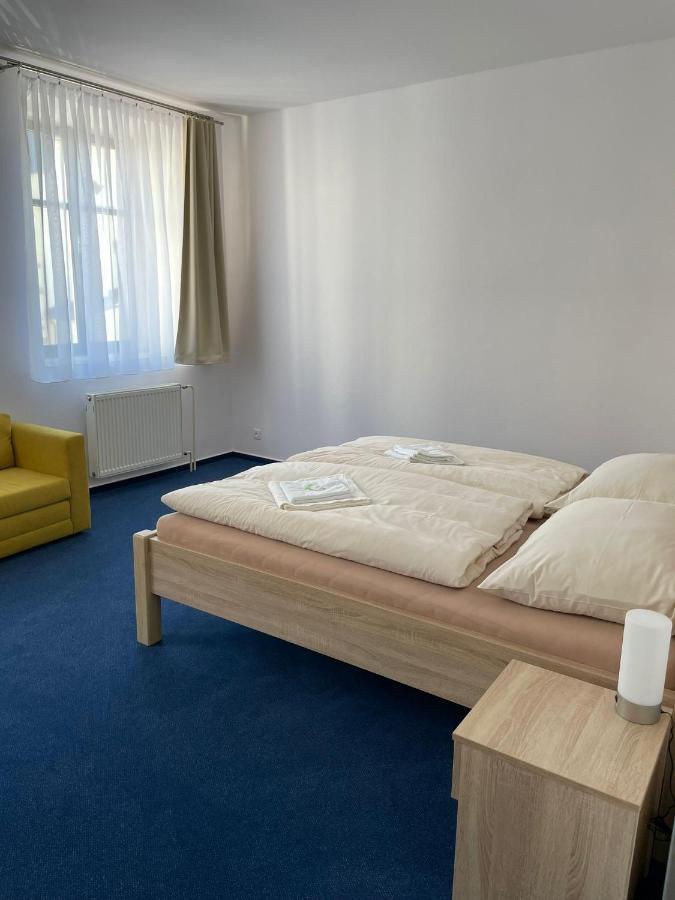 Hotel U Mesta Prahy Náchod Εξωτερικό φωτογραφία
