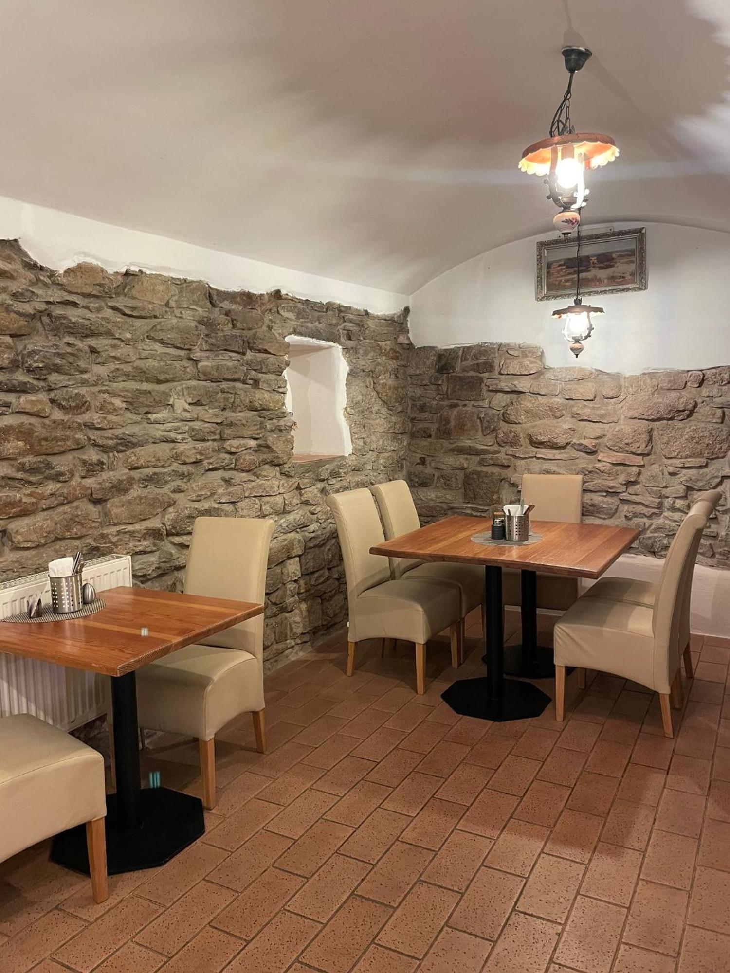 Hotel U Mesta Prahy Náchod Εξωτερικό φωτογραφία